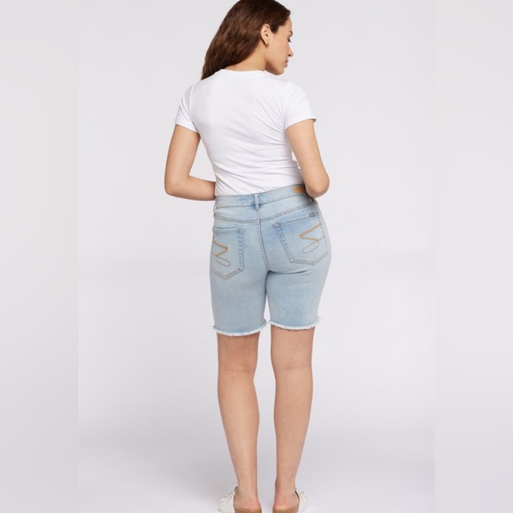 SUNSET BERMUDA SHORTS IN THE COLOR VENTURA - Picture 11 of 14